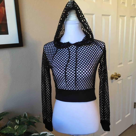 Unknown Tops - Knit Cropped Long Sleeve Black Hoodie, size M